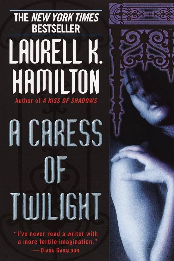 A caress of twilght (no oficial)